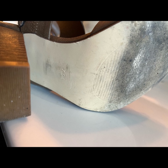 Wedges - Picture 2 of 5